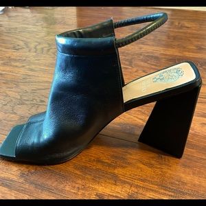 Vince Camuto Avangila Open-Toe Booties. SIZE 9.5 in black leather